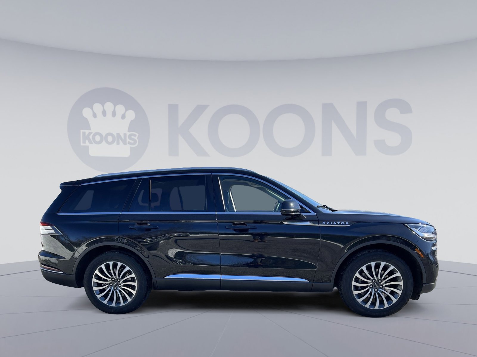 Used 2024 Lincoln Aviator Premiere w/ Premium Package image 8