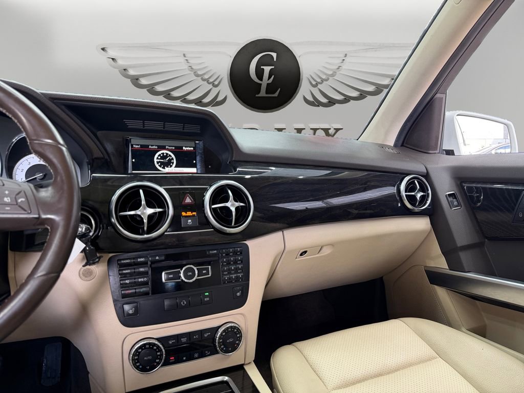 Used 2015 Mercedes-Benz GLK 350 2WD image 11