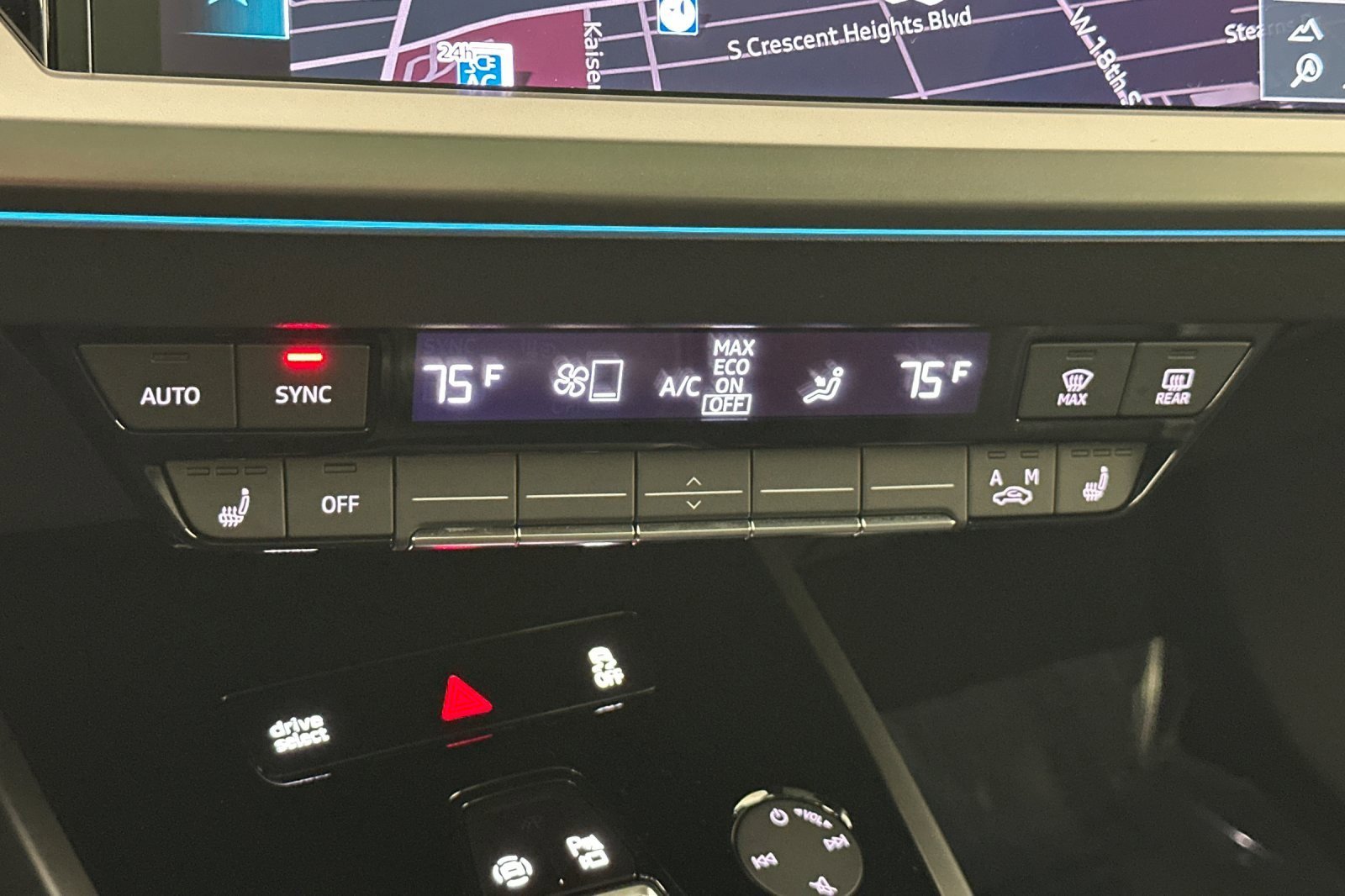 Used 2025 Audi Q4 e-tron Premium Plus image 20