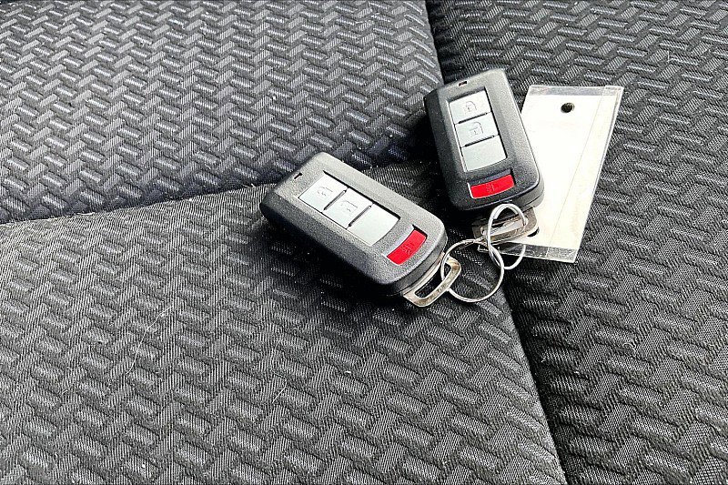 Used 2024 Mitsubishi Eclipse Cross LE image 11