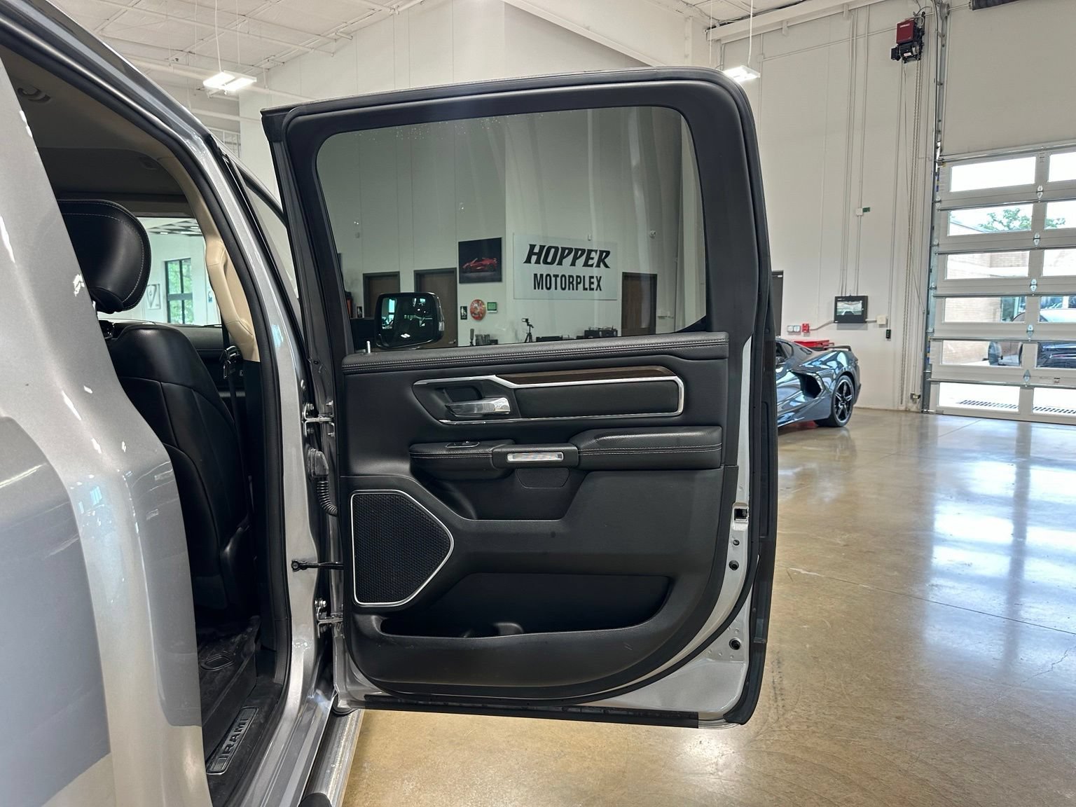 Used 2021 RAM 1500 Laramie AWD/4WD image 38