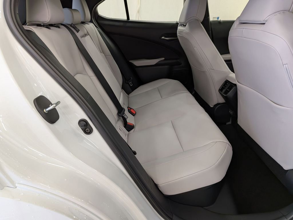 New 2026 Lexus UX 300h AWD image 36