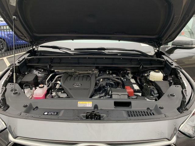 Certified 2024 Toyota Highlander XLE image 16