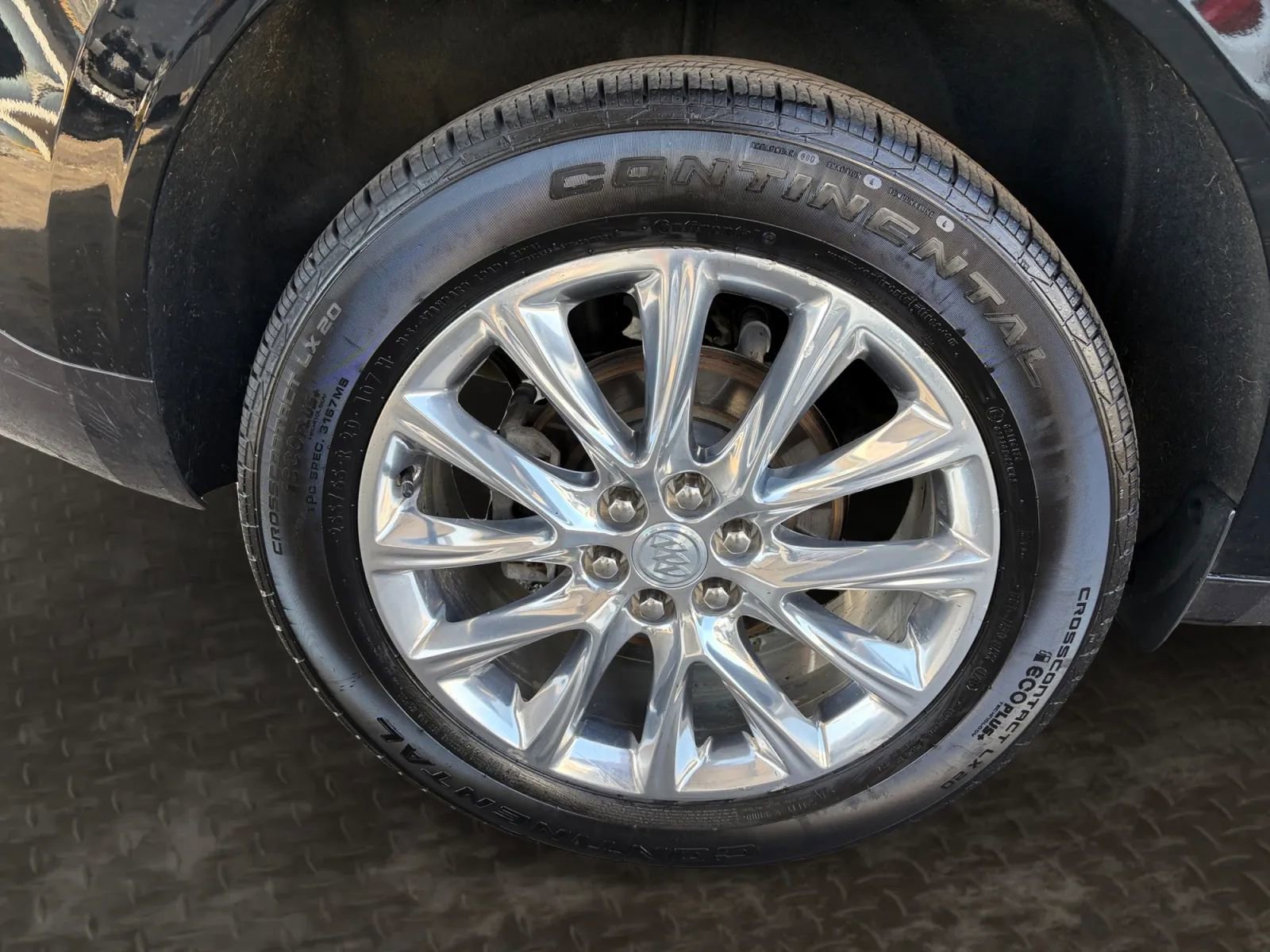 Used 2021 Buick Enclave Essence w/ Sound and Sites Package AWD/4WD image 43