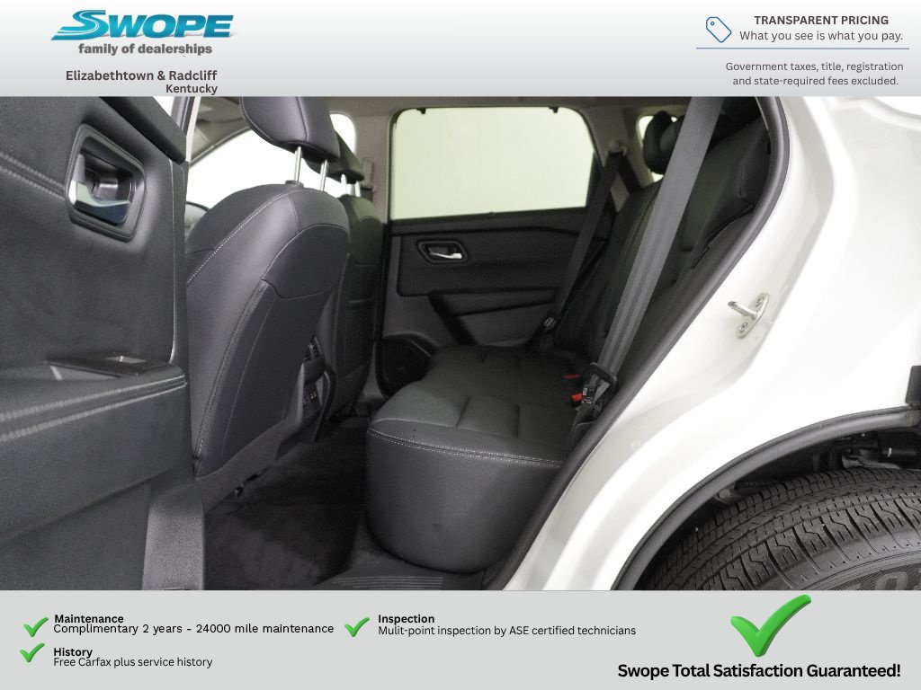 Used 2025 Nissan Rogue SL w/ Tech Package FWD image 12