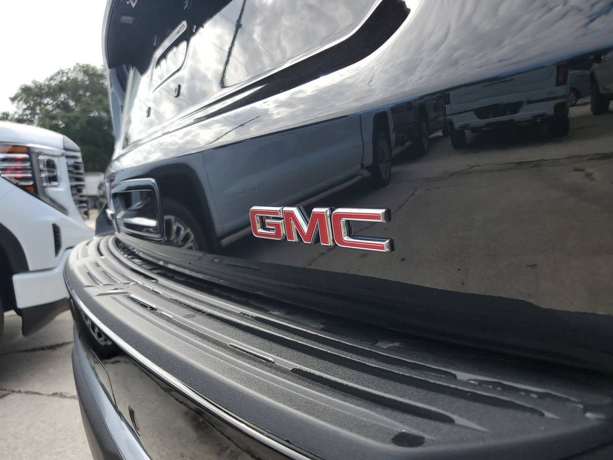 New 2026 GMC Yukon Denali RWD image 7