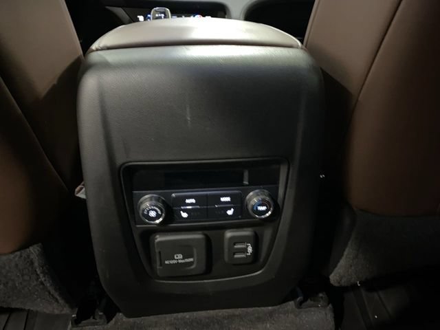 Used 2020 Buick Enclave Avenir w/ Avenir Technology Package AWD/4WD image 14