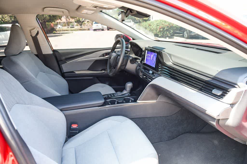 Used 2026 Toyota Camry LE w/ Convenience Package FWD image 15