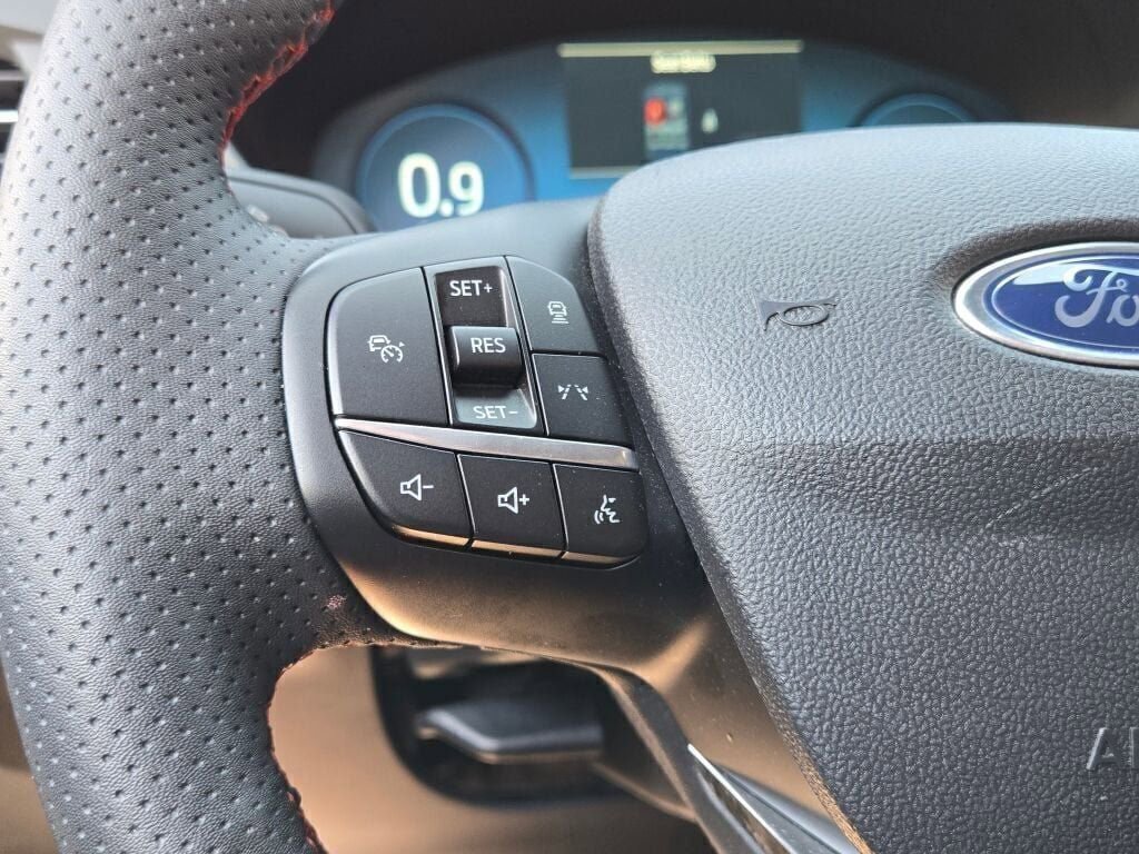 Used 2023 Ford Escape ST-Line Elite image 35