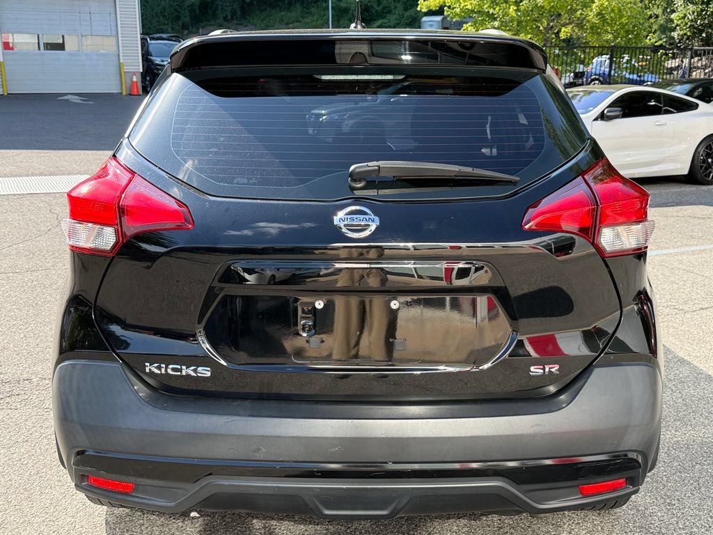 Used 2019 Nissan Kicks SR FWD image 5