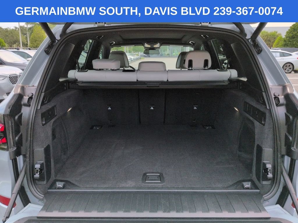 Used 2025 BMW X5 xDrive40i w/ M Sport Package AWD/4WD image 15