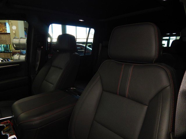 Used 2025 Chevrolet Suburban RST w/ Comfort Package image 20
