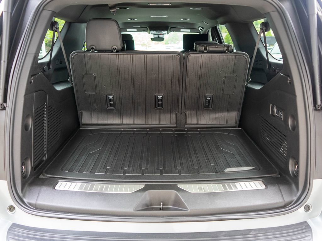 Certified 2025 GMC Yukon XL Denali w/ Advanced Technology Package AWD/4WD image 36
