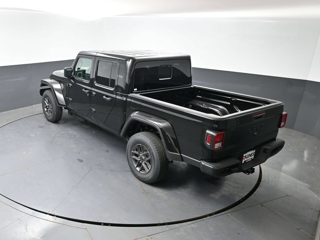 New 2026 Jeep Gladiator Sport AWD/4WD image 34
