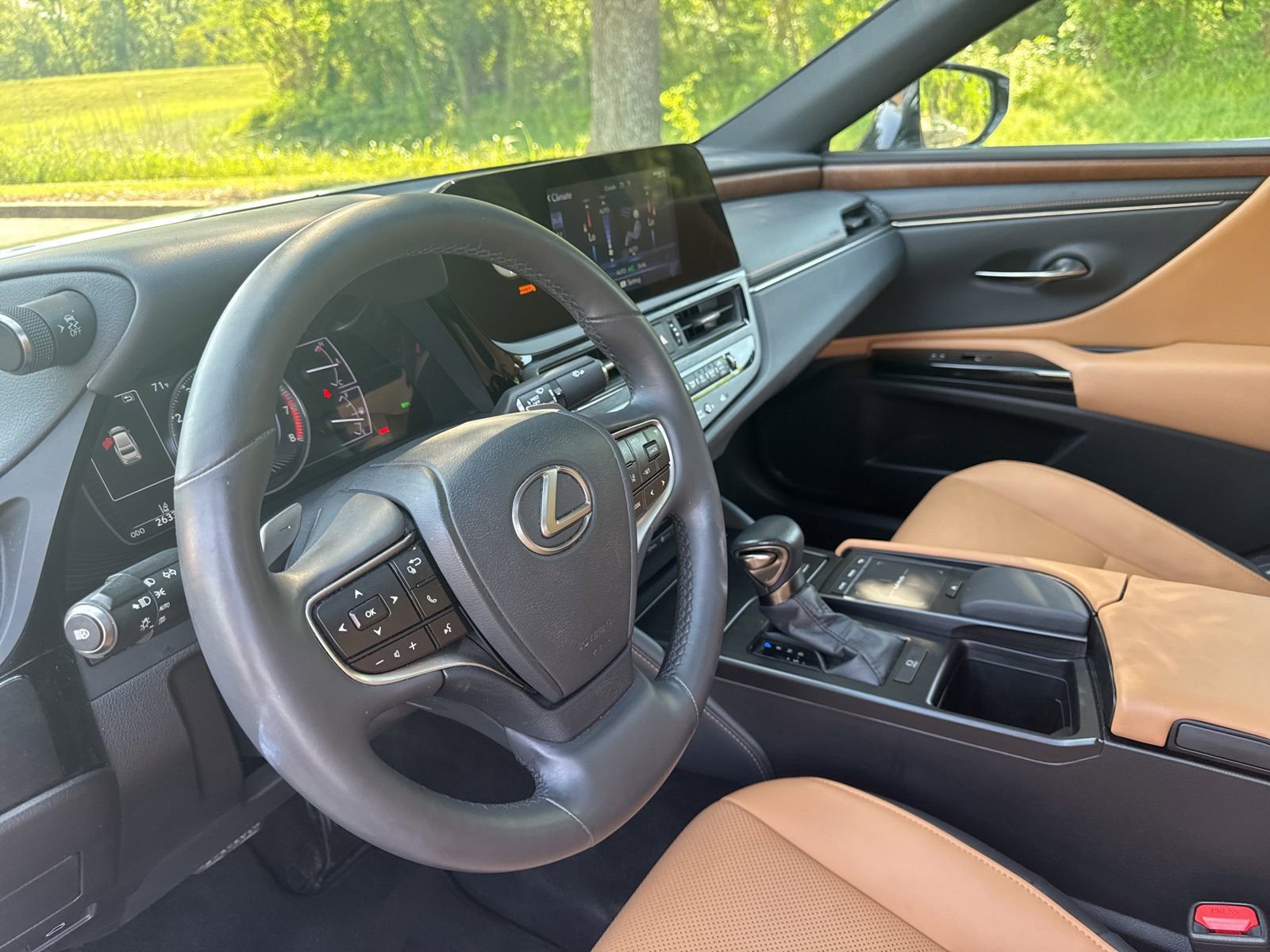Used 2022 Lexus ES 350 w/ Premium Package image 19