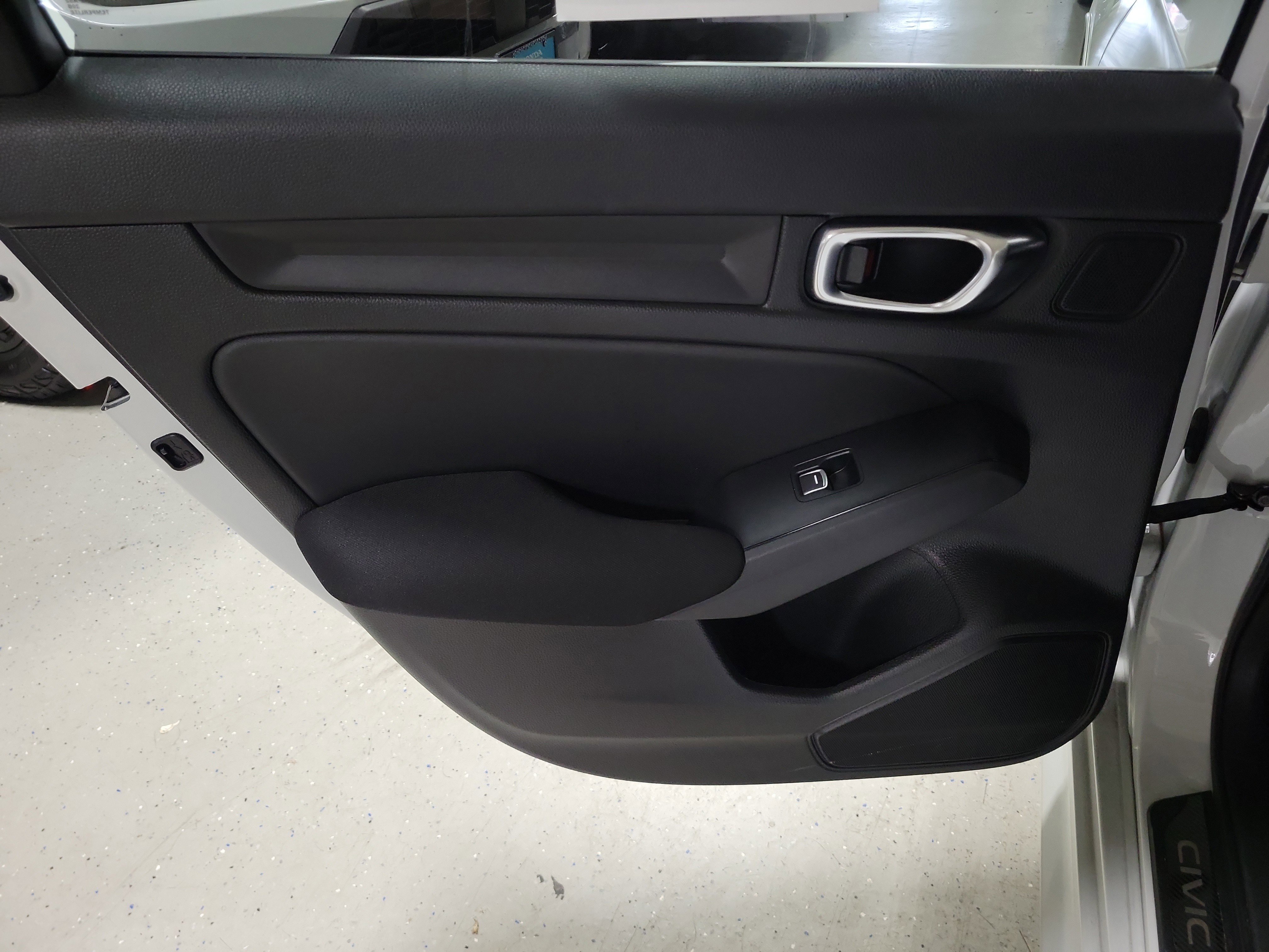 Used 2025 Honda Civic Sport image 10