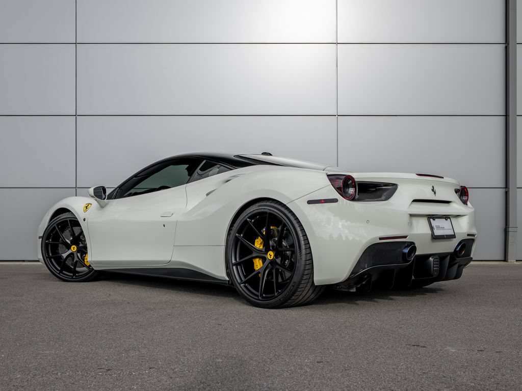 Used 2018 Ferrari 488 GTB RWD image 8