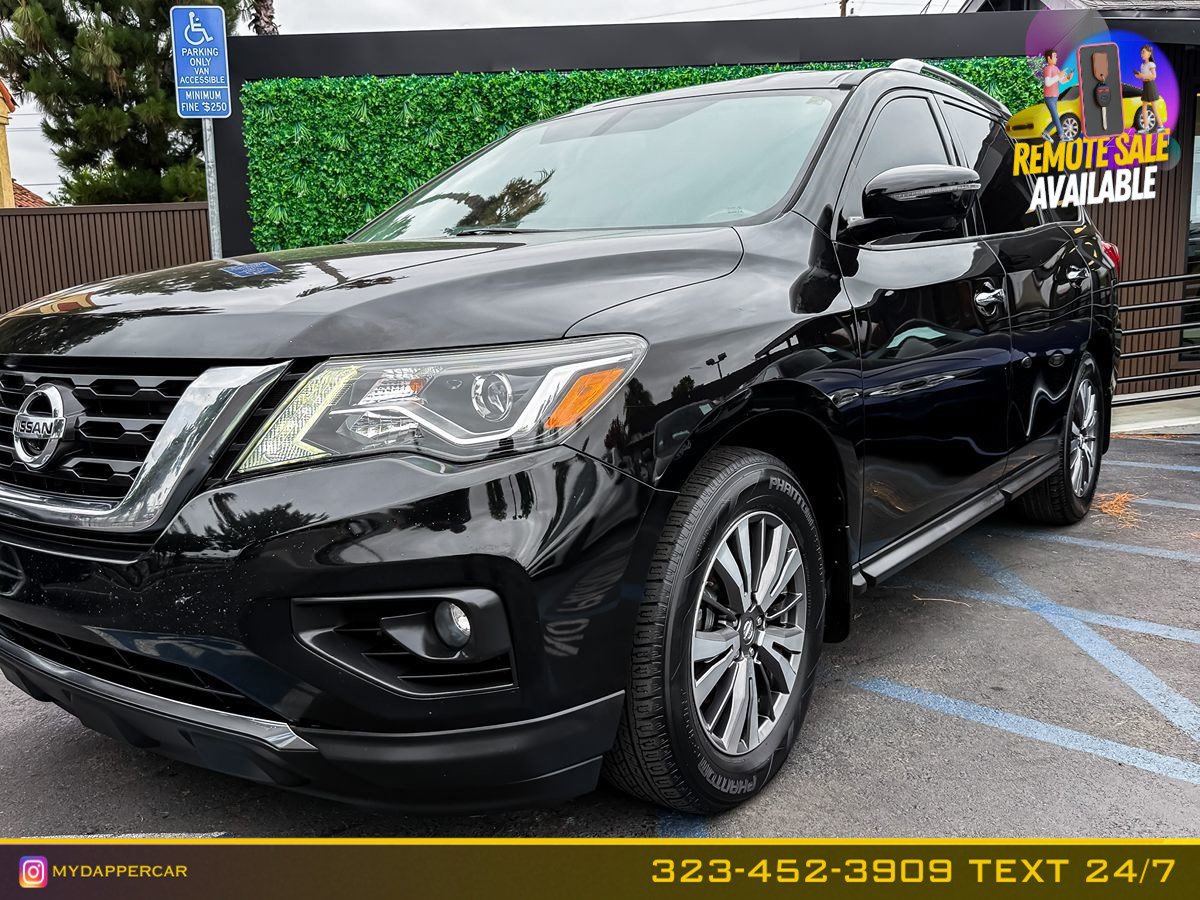 Used 2019 Nissan Pathfinder SL w/ Cargo Package FWD image 2