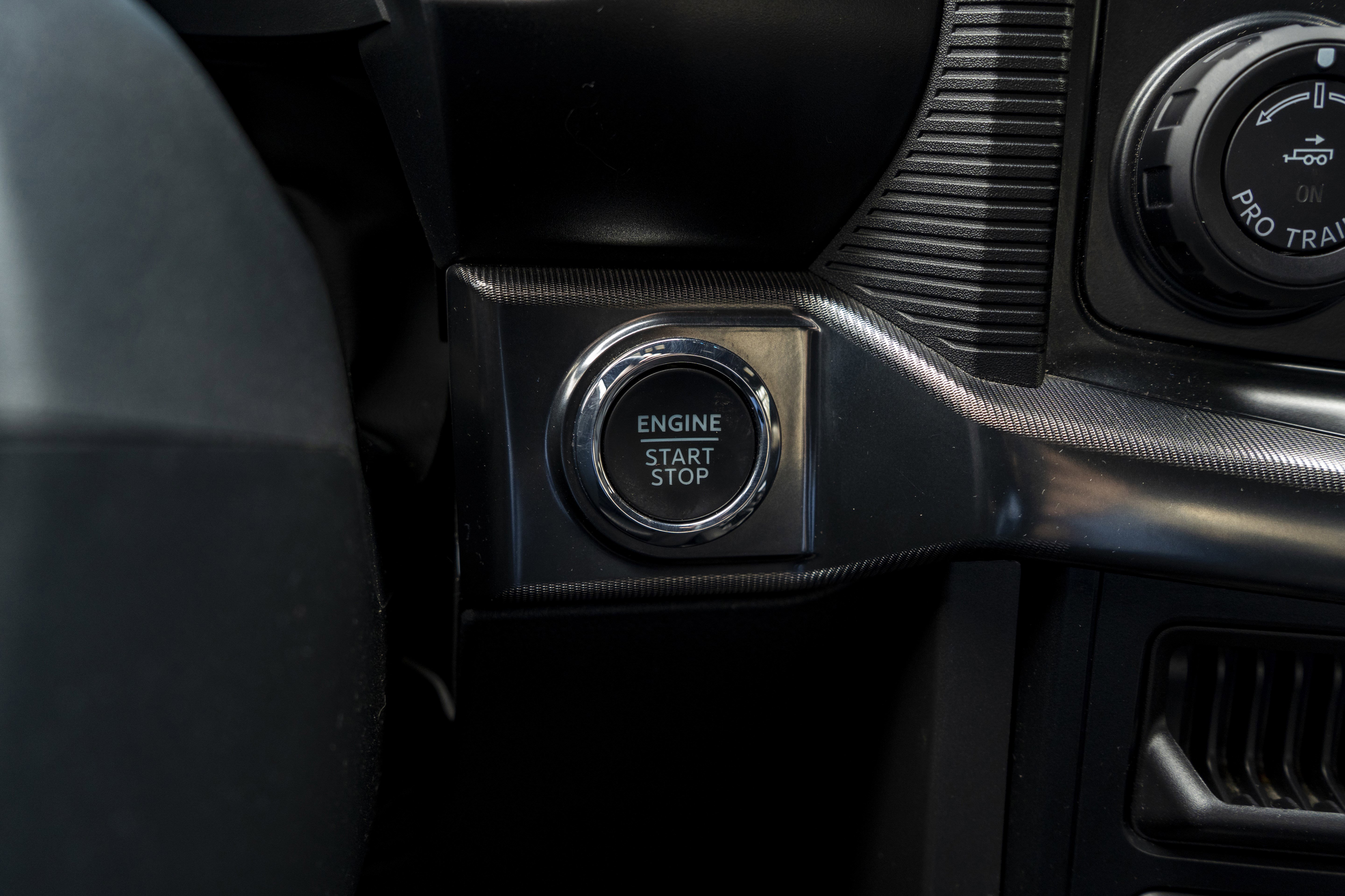 Used 2024 Ford F150 Lariat w/ Equipment Group 502A High image 26