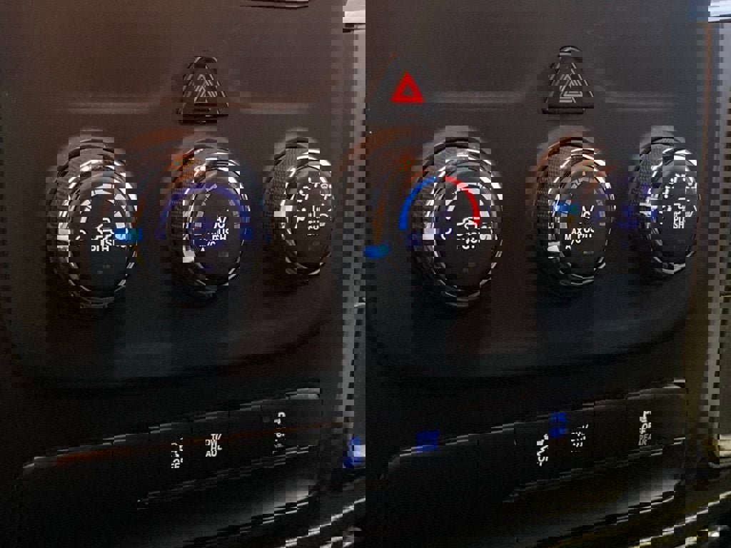 Used 2024 RAM 1500 Classic Warlock image 24