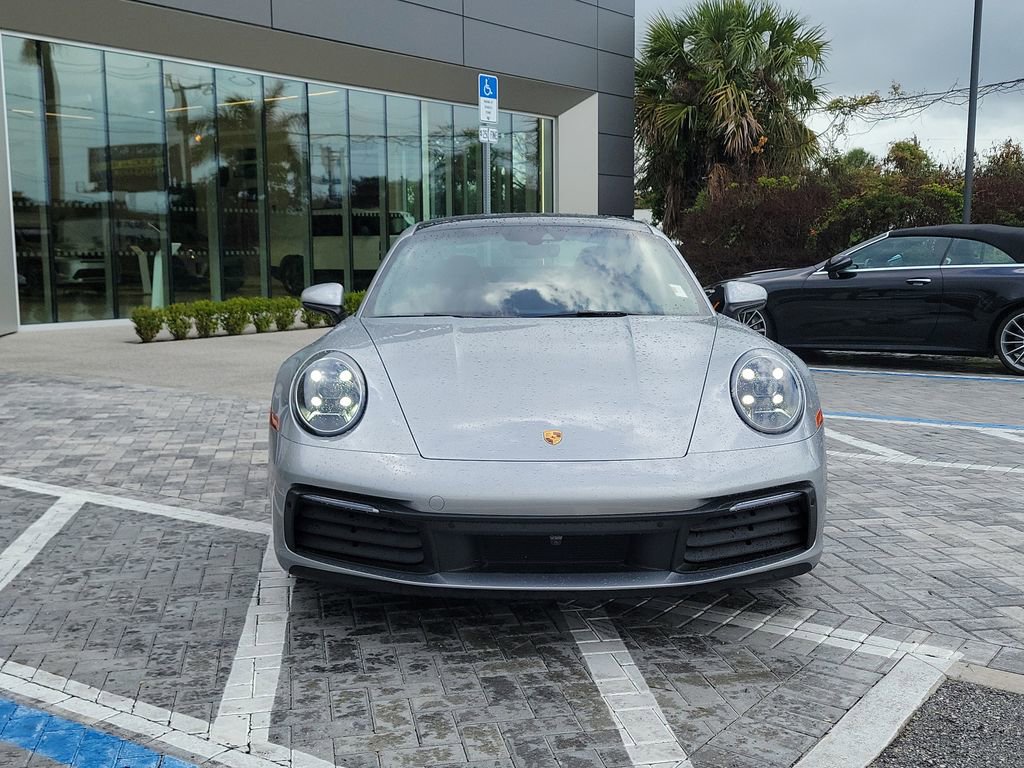 Used 2024 Porsche 911 Carrera 4 AWD/4WD image 8