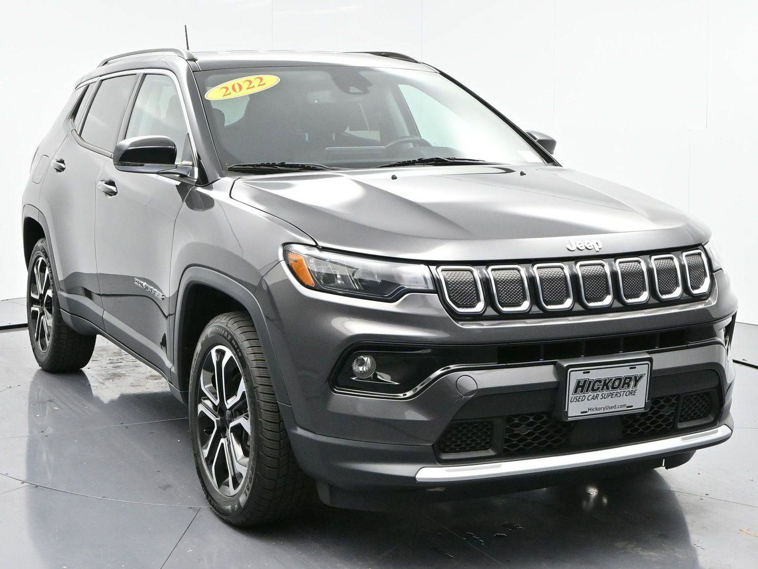 Used 2022 Jeep Compass Limited image 2
