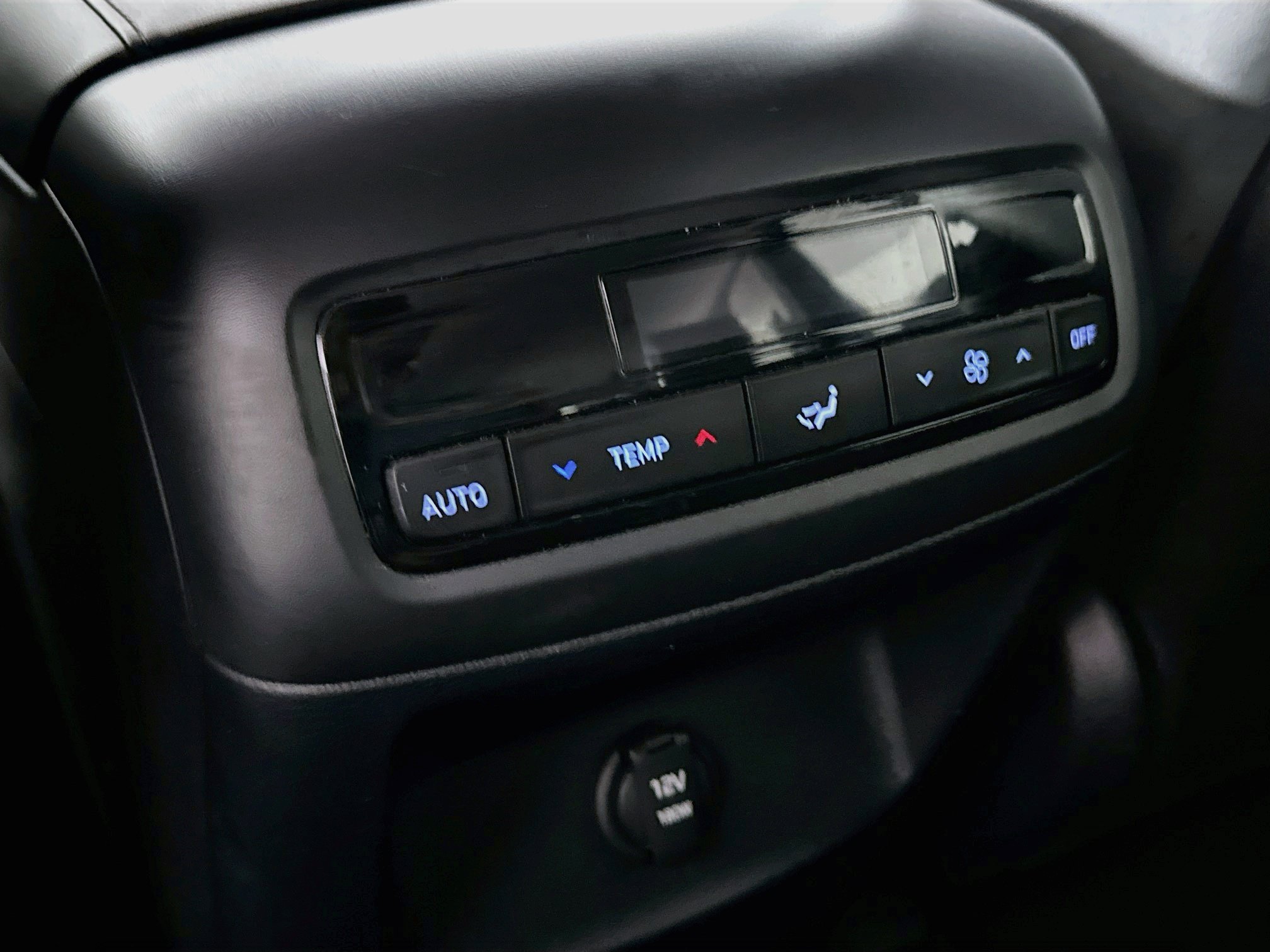 Used 2025 Hyundai Palisade SEL FWD image 28