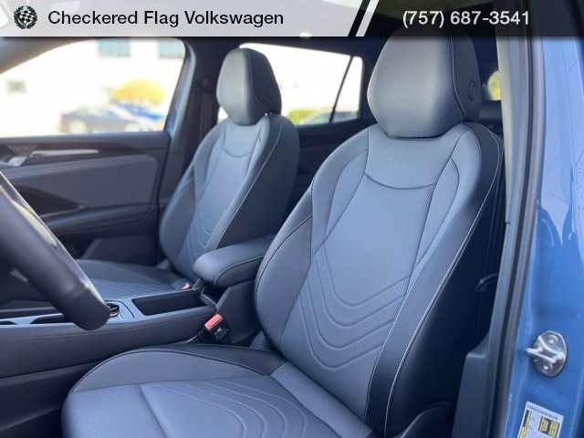 New 2026 Volkswagen Tiguan SE R-Line image 21