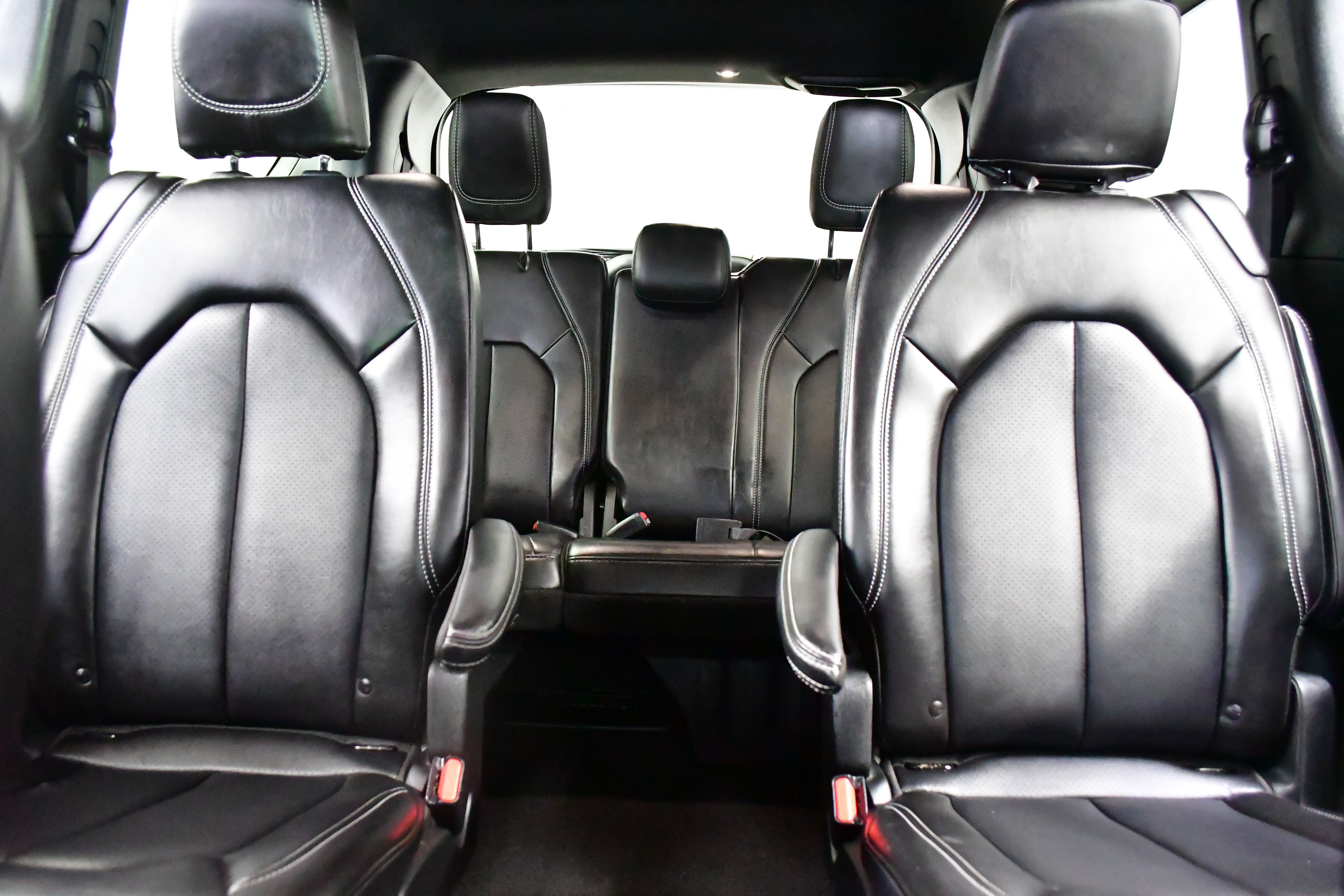 Used 2025 Chrysler Pacifica Select FWD image 20