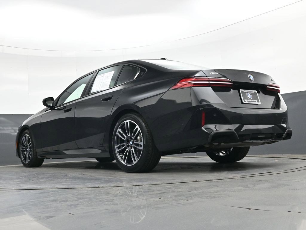 Used 2024 BMW 540i xDrive w/ Premium Package AWD/4WD image 29