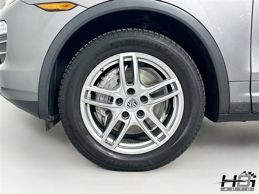 Used 2014 Porsche Cayenne image 18