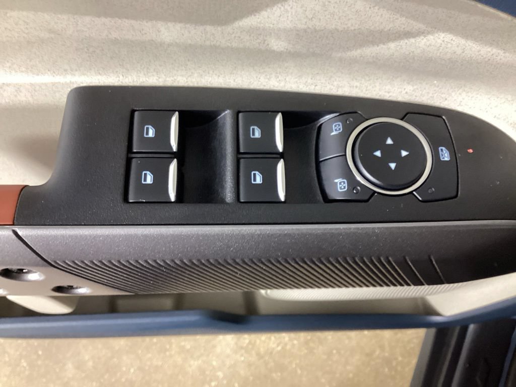 Used 2026 Ford Maverick Lariat w/ 4K Tow Package AWD/4WD image 16