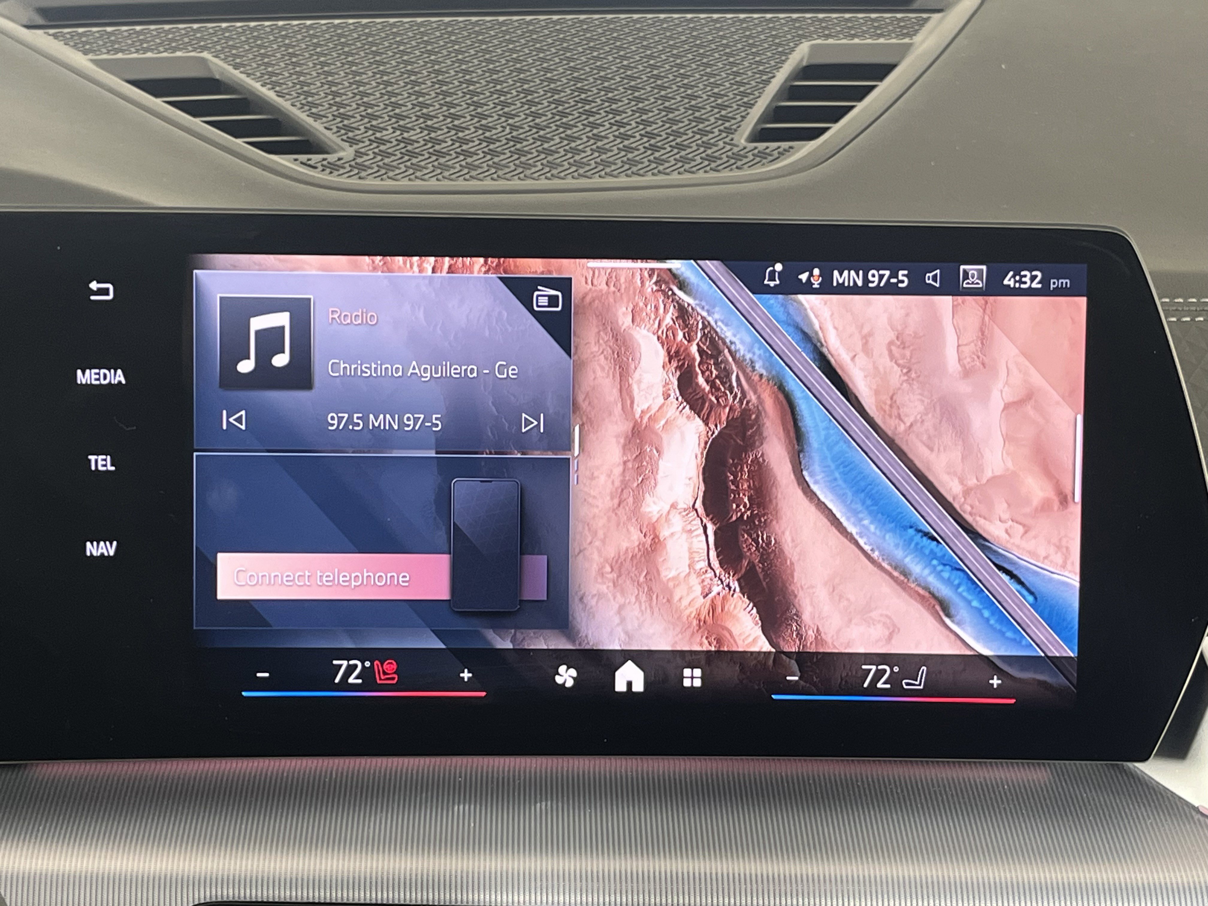 Used 2025 BMW X2 xDrive28i w/ Convenience Package image 15