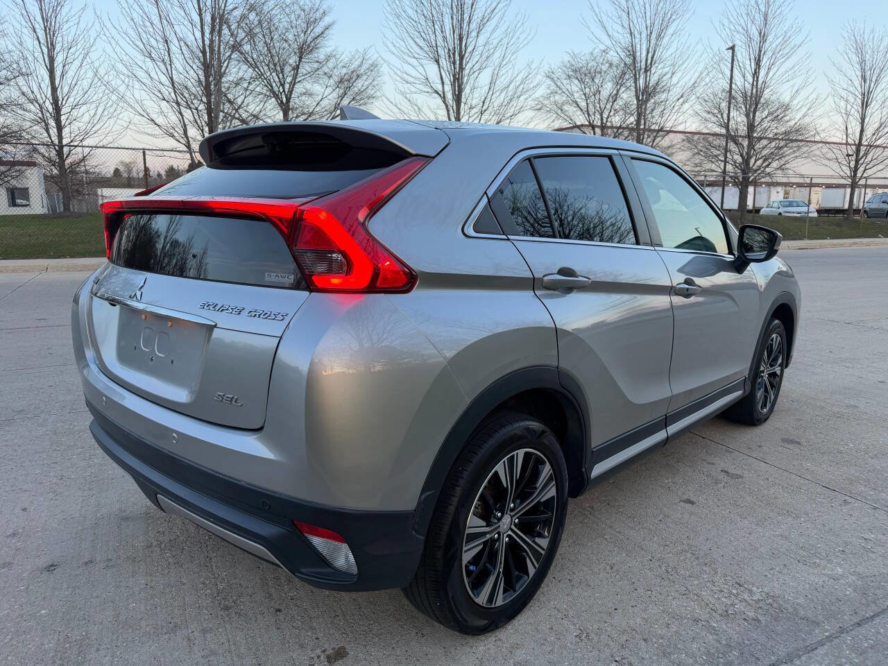 Used 2018 Mitsubishi Eclipse Cross SEL image 11