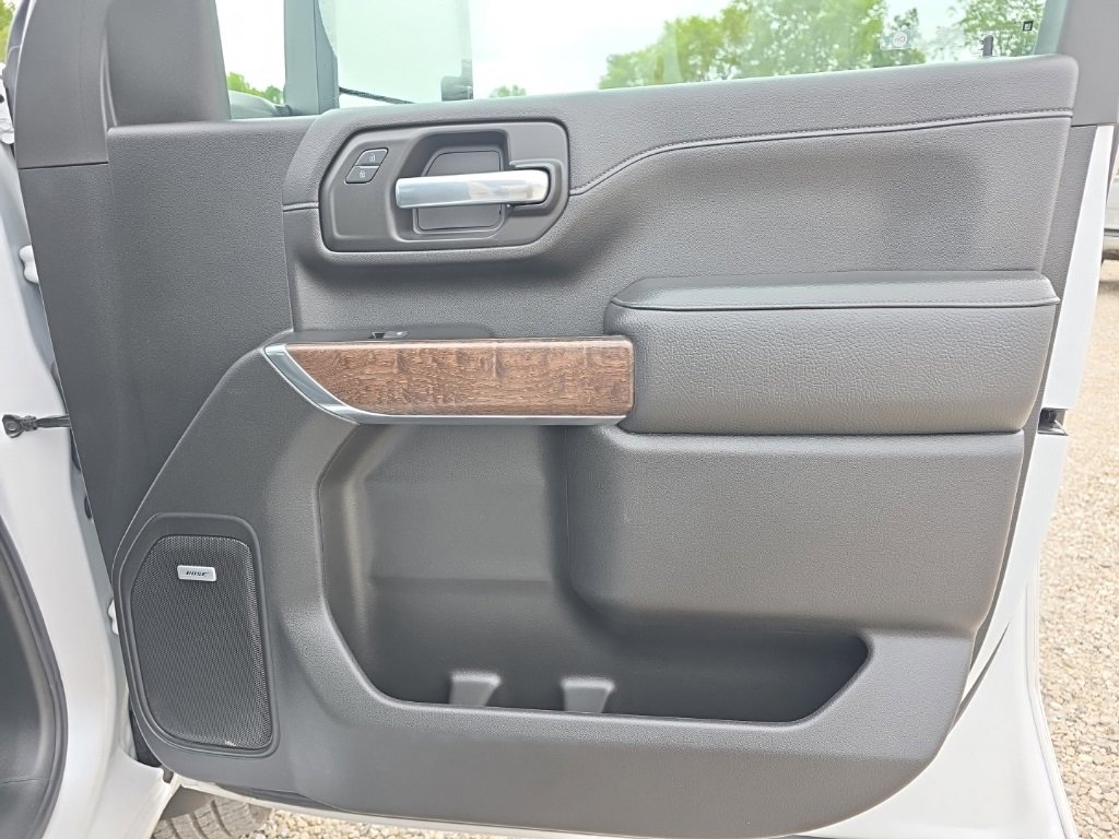 Used 2023 GMC Sierra 3500 Denali w/ Denali Ultimate Package image 22