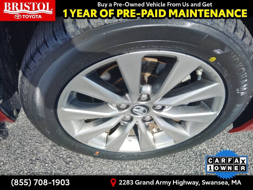 Used 2017 Toyota Camry XLE w/ Moonroof Package FWD image 12