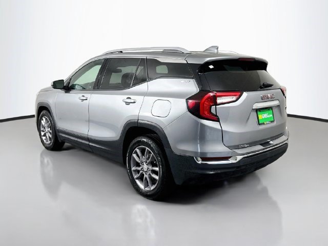 Used 2024 GMC Terrain SLT FWD image 7
