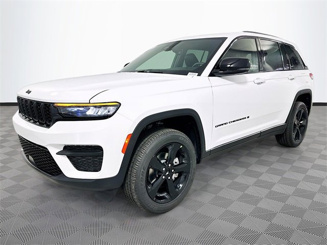 New 2025 Jeep Grand Cherokee Altitude image 22