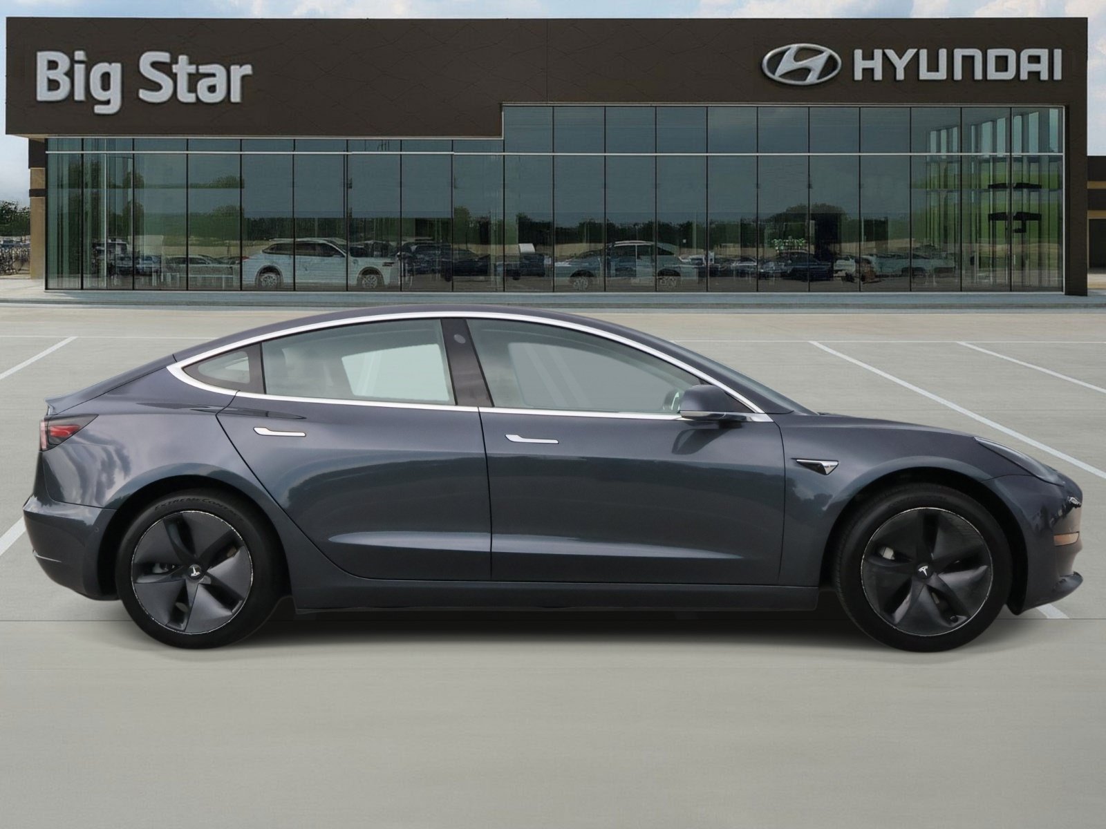 Used 2018 Tesla Model 3 Long Range RWD image 5