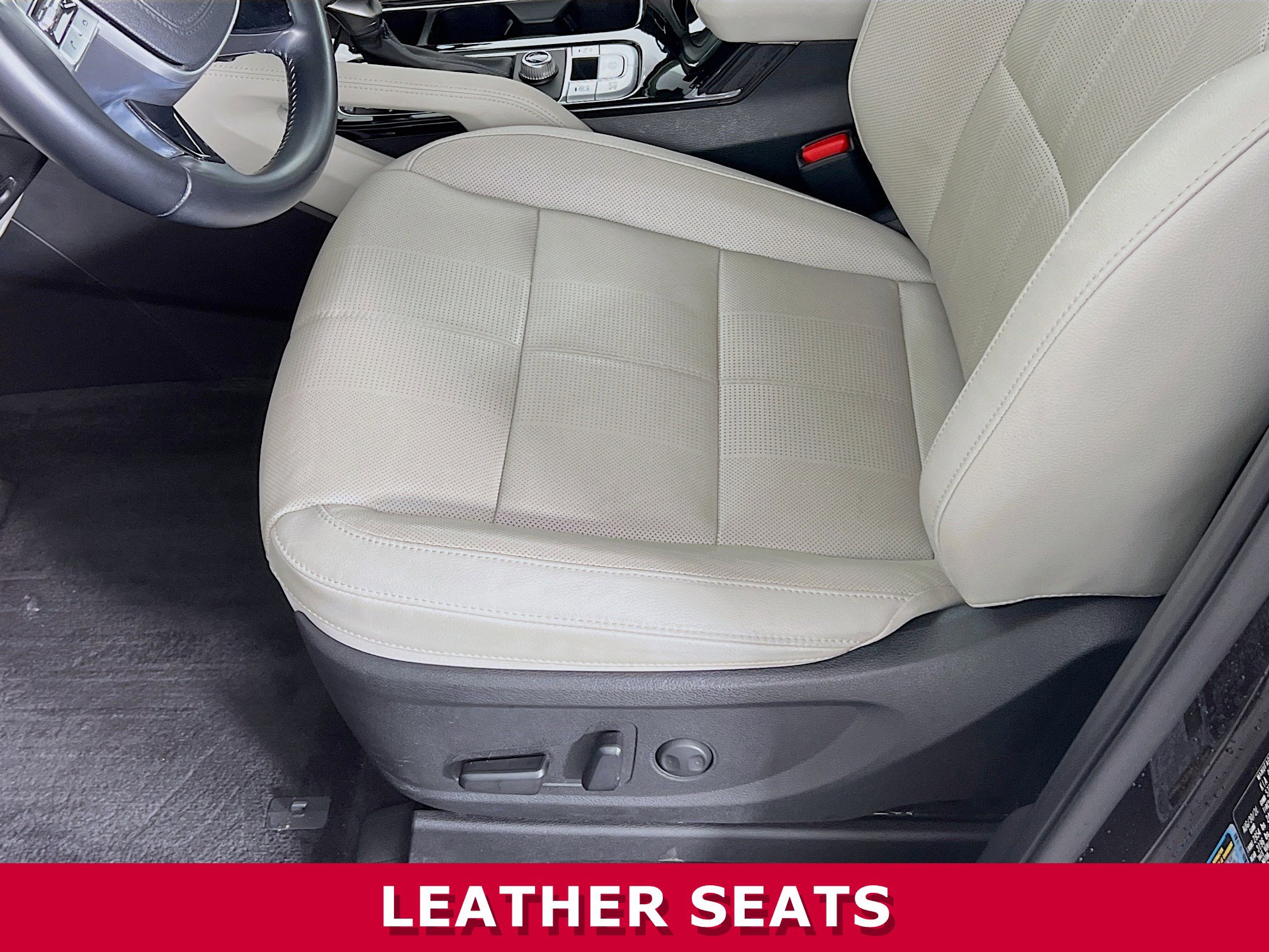 Used 2022 Kia Telluride EX w/ EX Premium Package image 4