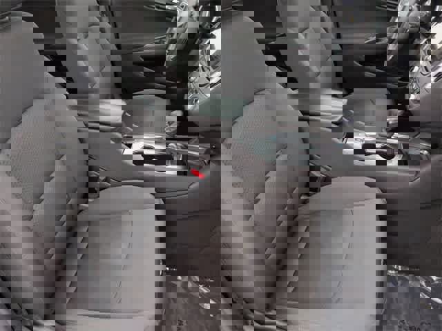 Used 2023 Chevrolet Malibu LT image 24