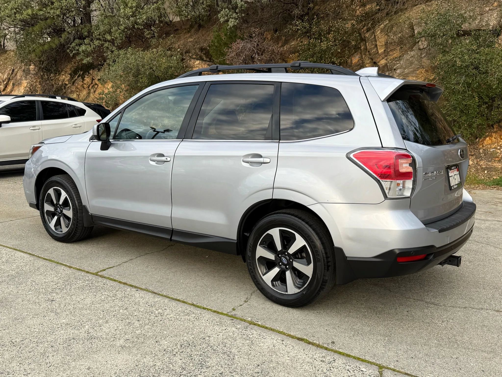 Used 2017 Subaru Forester 2.5i Limited image 4
