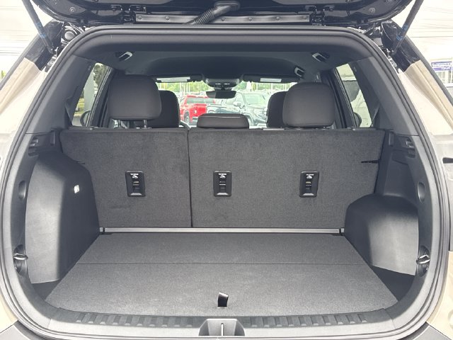 New 2026 GMC Terrain Elevation w/ Technology Package II FWD image 12