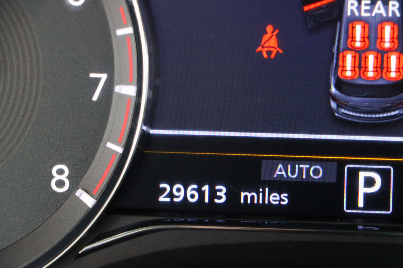 Used 2023 INFINITI QX80 Premium Select w/ Cargo Package image 17