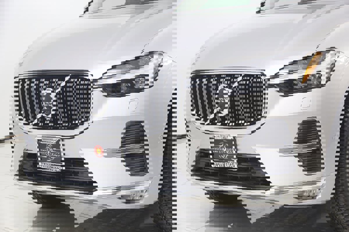 Used 2023 Volvo XC60 B5 Plus w/ Climate Package image 52