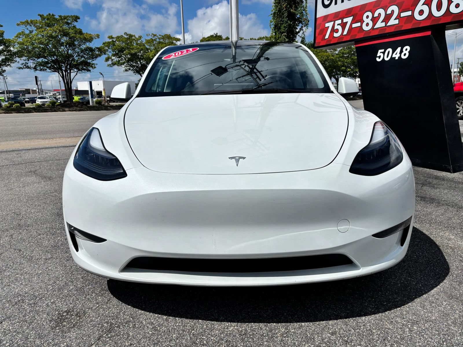 Used 2023 Tesla Model Y Long Range AWD/4WD image 8