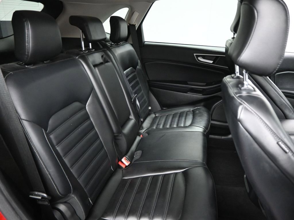 Used 2023 Ford Edge SEL image 10