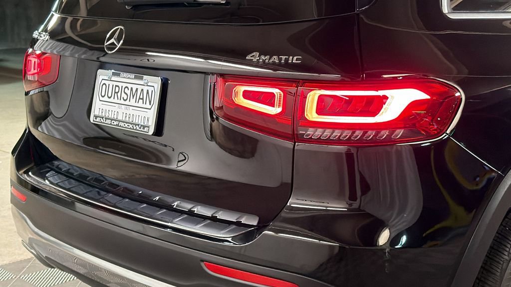 Used 2021 Mercedes-Benz GLB 250 4MATIC image 8