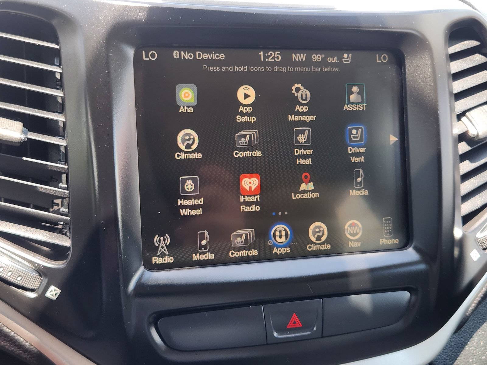 Used 2016 Jeep Cherokee Limited w/ Luxury Group FWD image 18