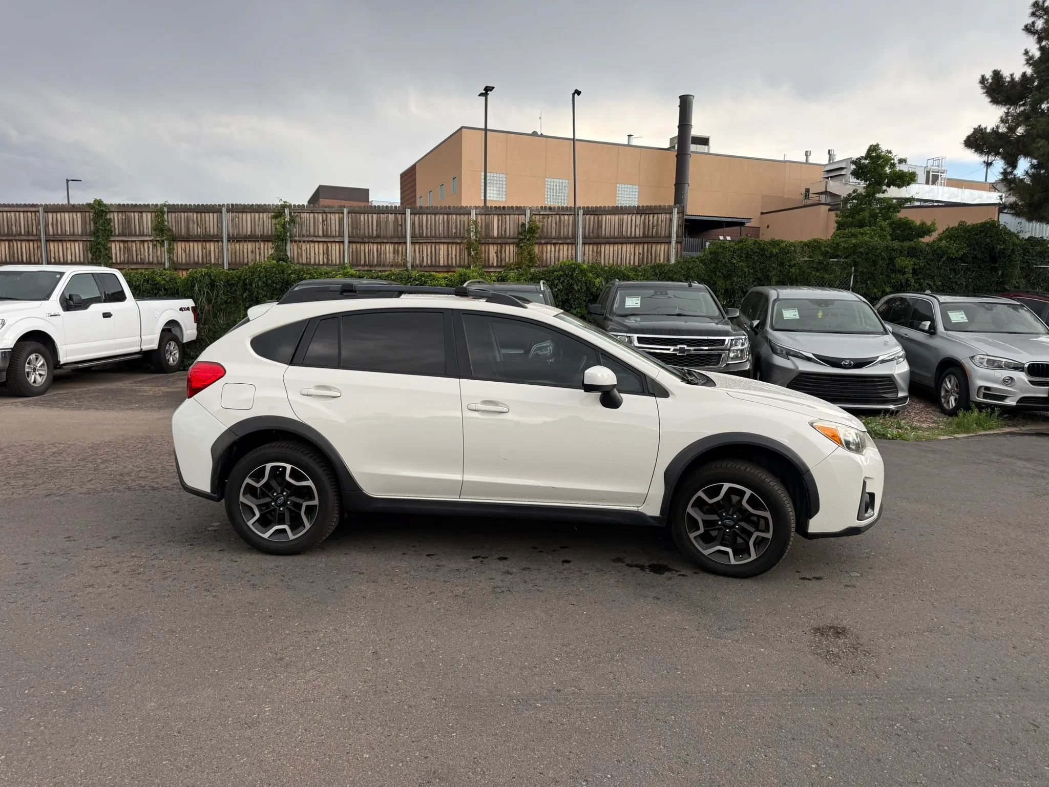 Used 2016 Subaru Crosstrek 2.0i Premium w/ Moonroof Package AWD/4WD image 8